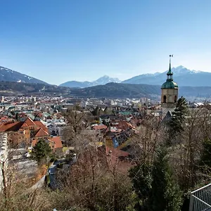 innsbruck-city-view-apartment.innsbruckaustriahotels.com/