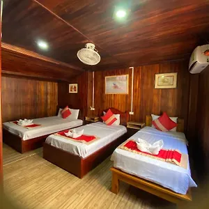 https://villa-thavisouk-legend-luang-prabang.hotelsluangprabang.com