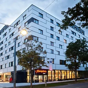 Otel Hampton By Hilton Messe