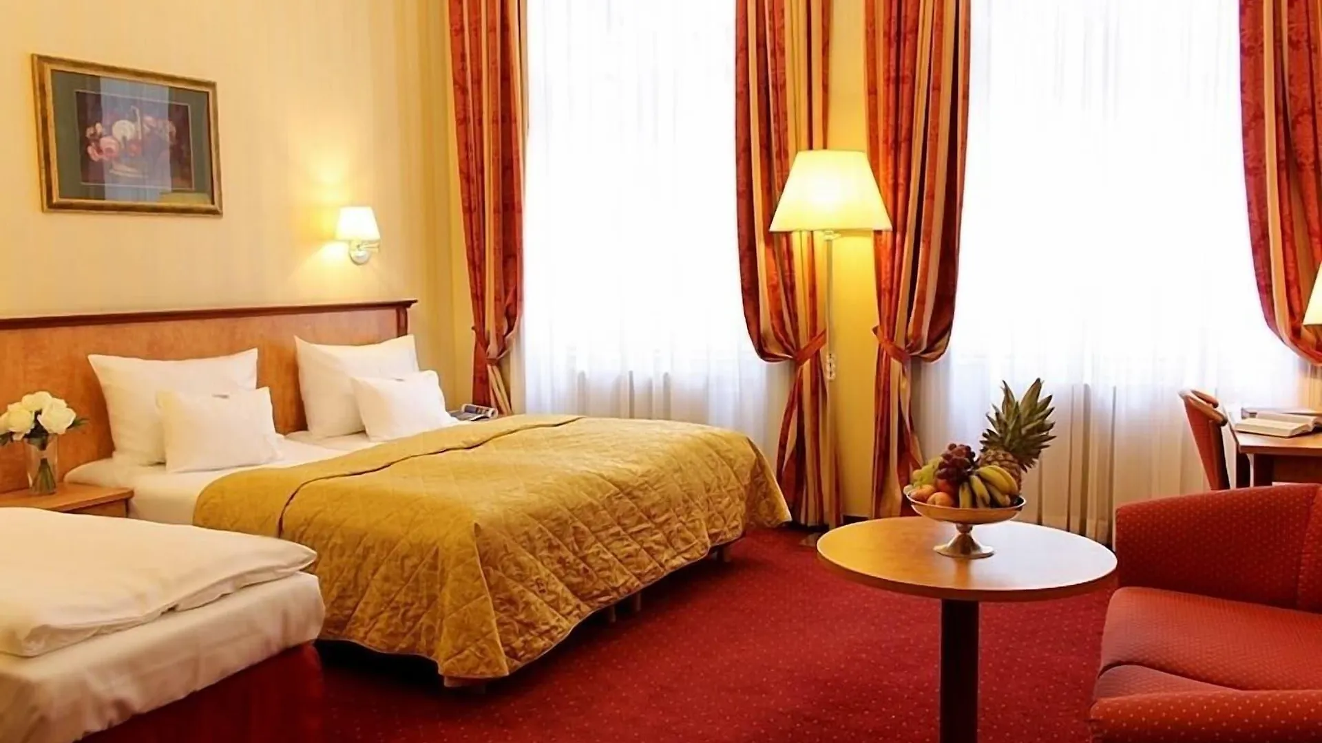 Opera Suites Viena 4*,