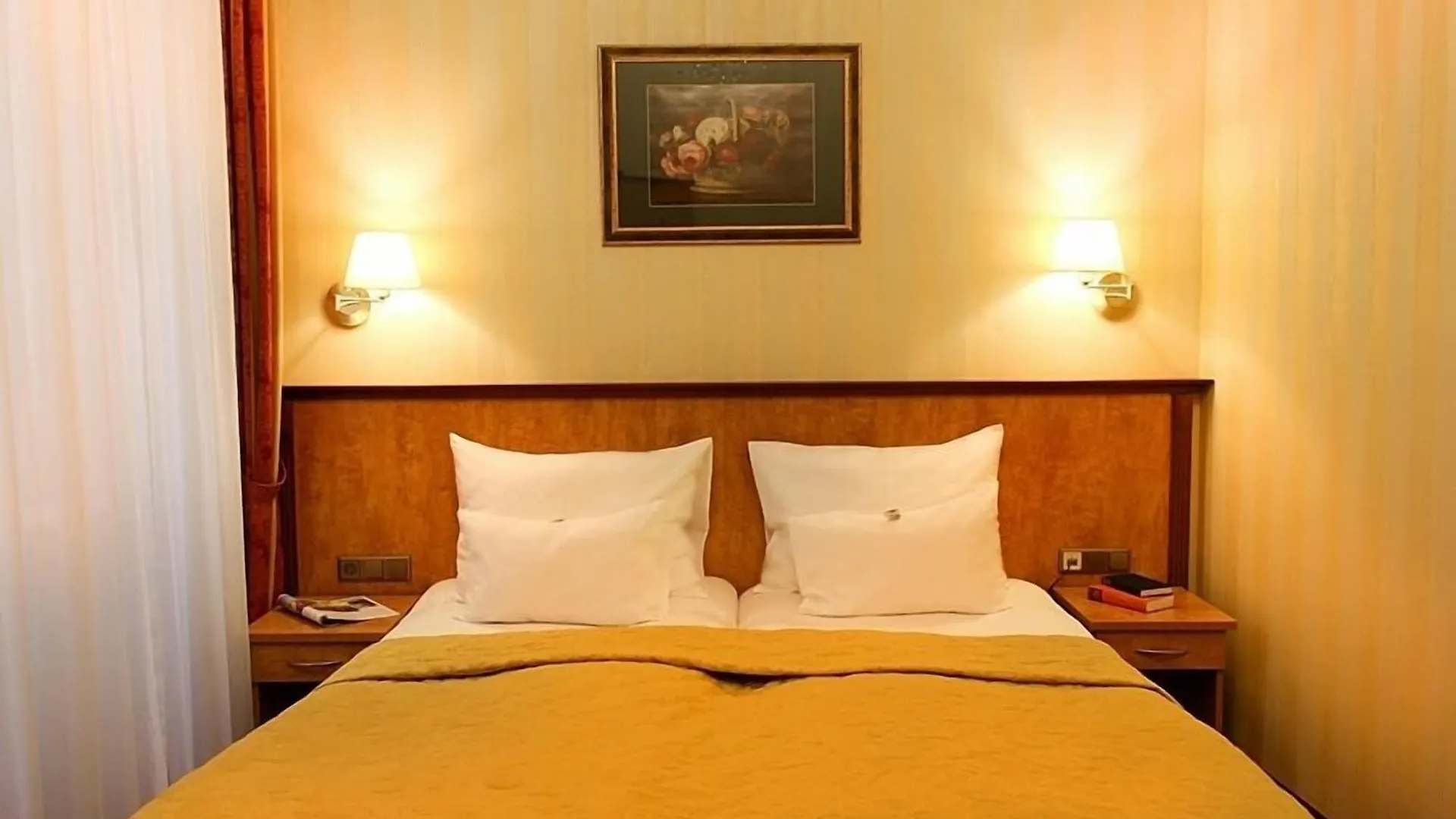 Opera Suites Viena Hotel