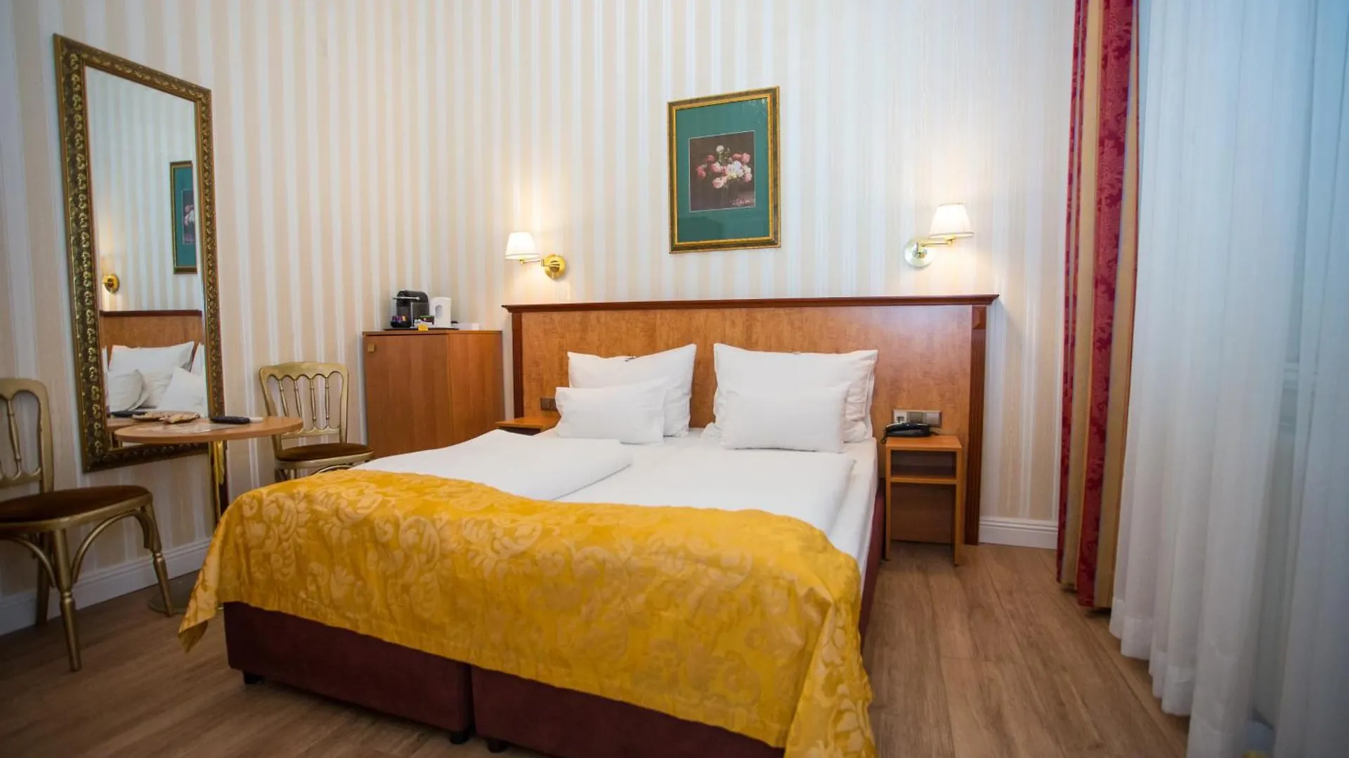 Opera Suites Viena Hotel