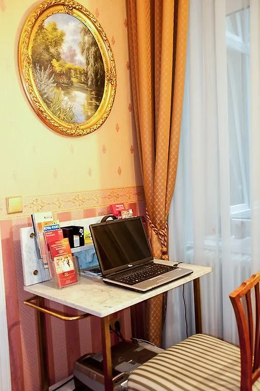 **** Hotel Opera Suites Viena Austria