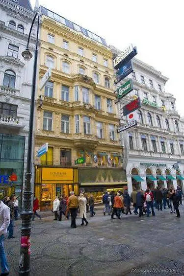 Opera Suites Viena 4*,
