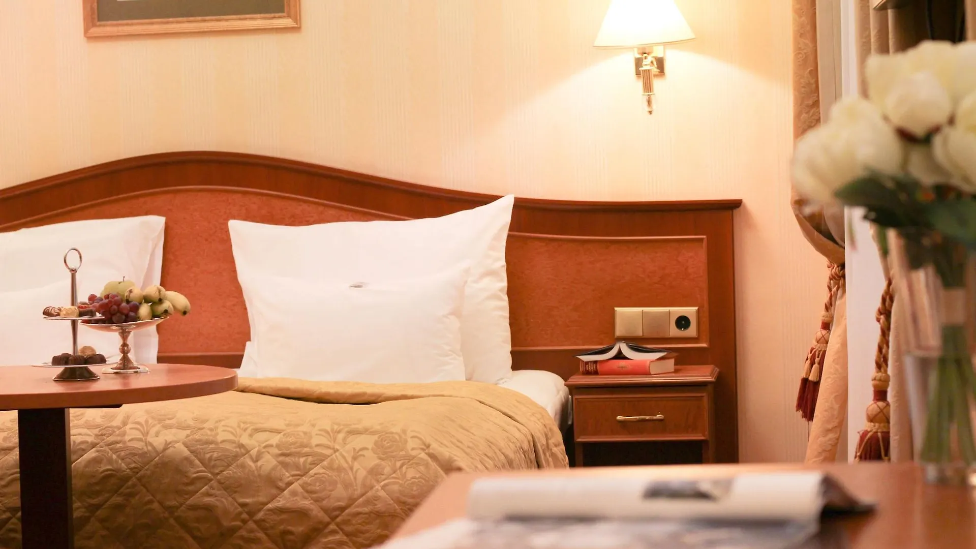 Pension Opera Suites I Self Check In Vienna 4*,  Austria
