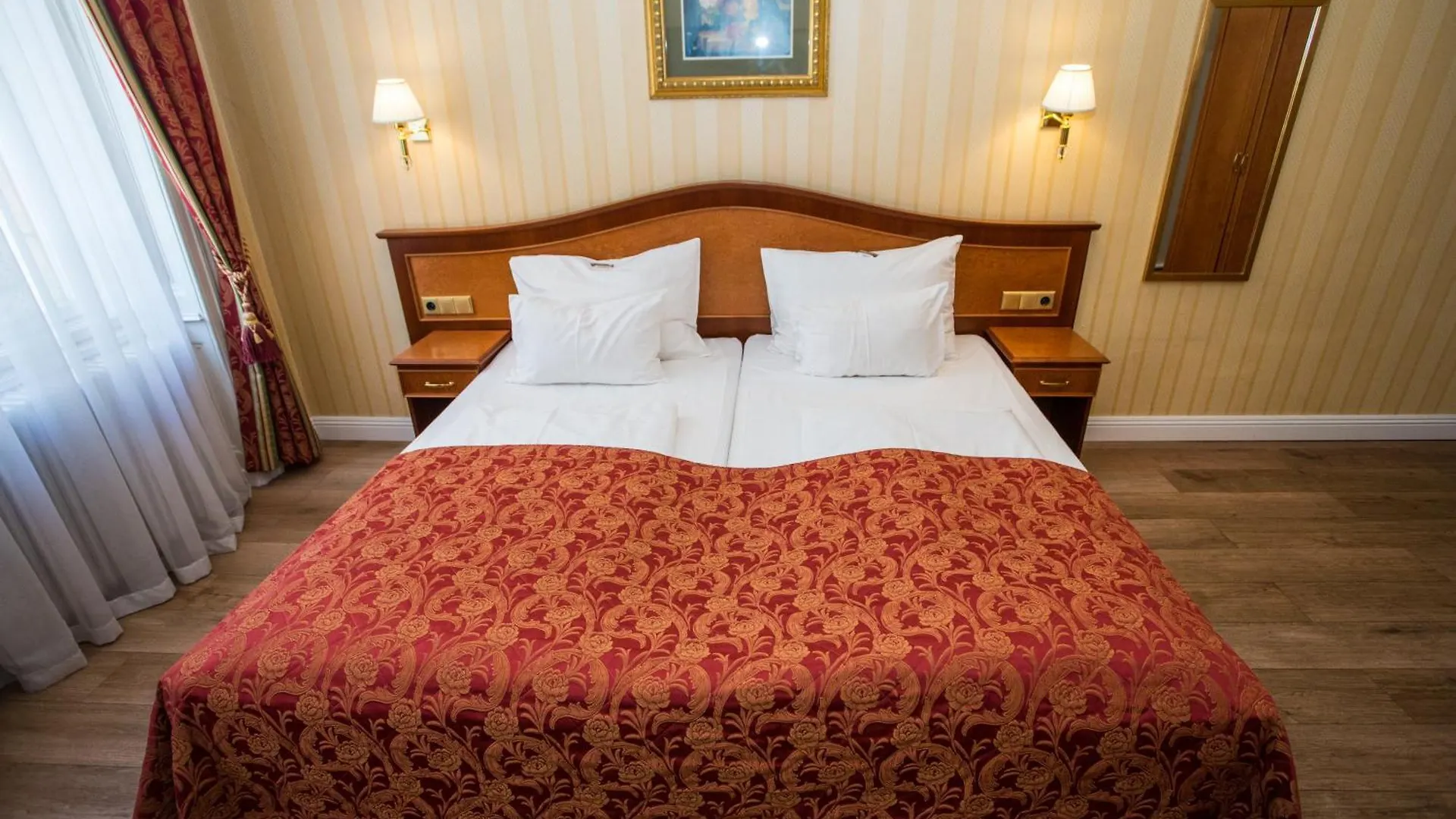 Pension Opera Suites I Self Check In Vienna 4*,  Austria