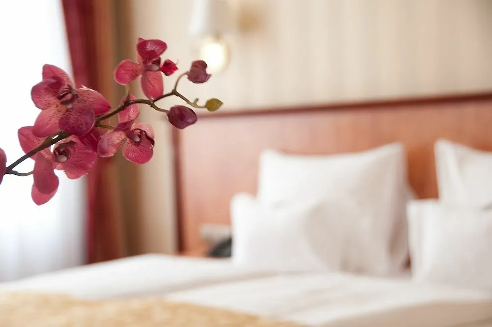 Pension Opera Suites I Self Check In Vienna